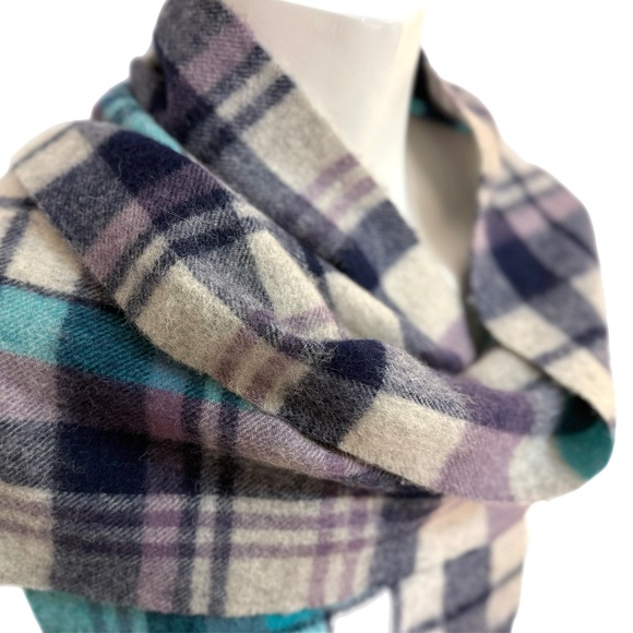 Kiltane of Scotland Lambswool Tartan Scarf 🇬🇧 – Made in Scotland - Picture 3 of 9